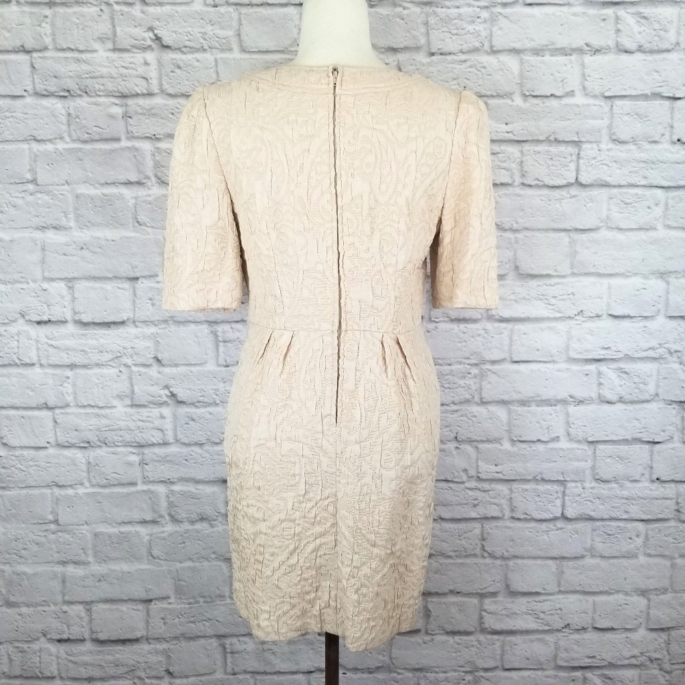 Darling dress cream brocade short sleeve scoop neckline back zipper size M - Picture 6 of 9